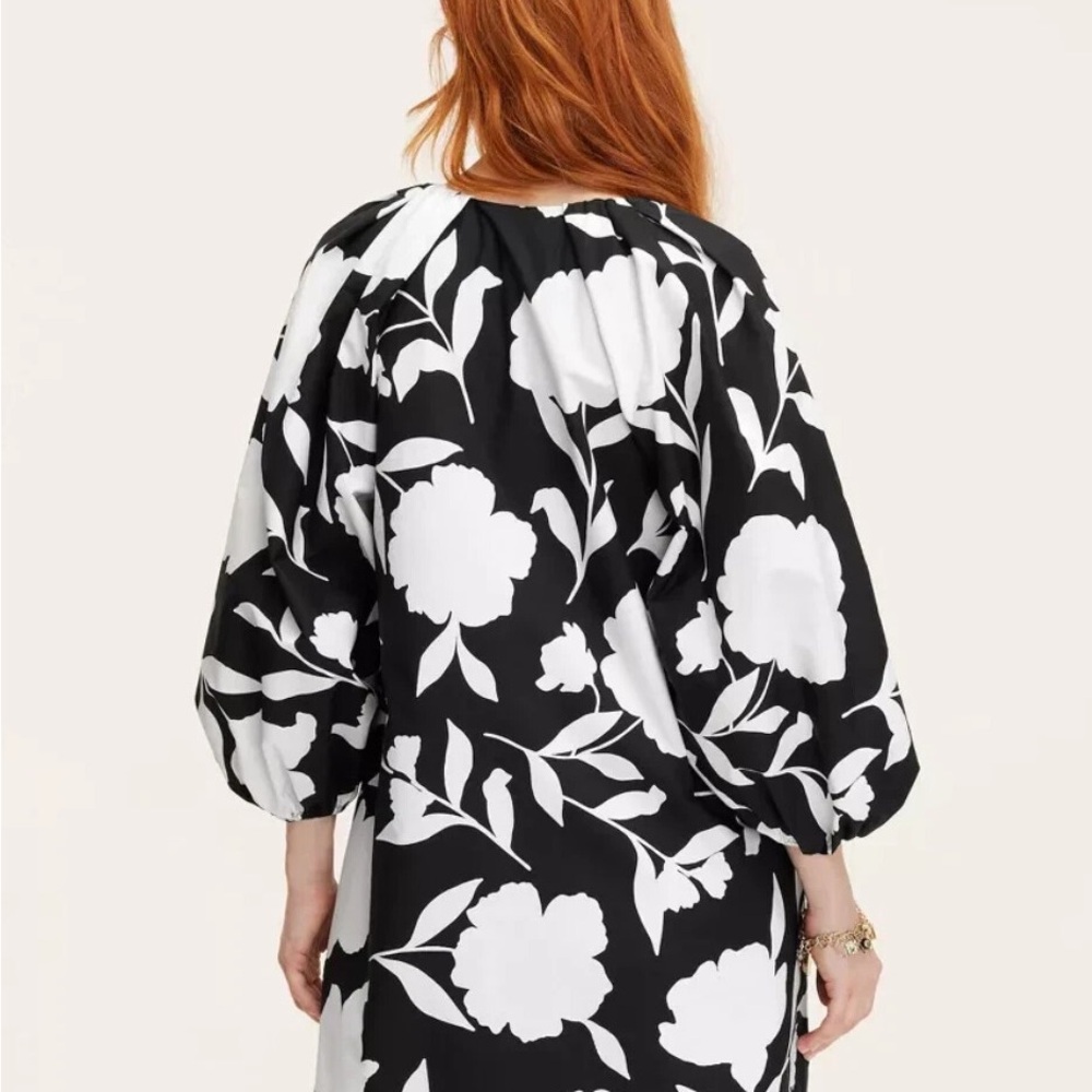 Kate Spade Classic Dress - Picture 2 of 5